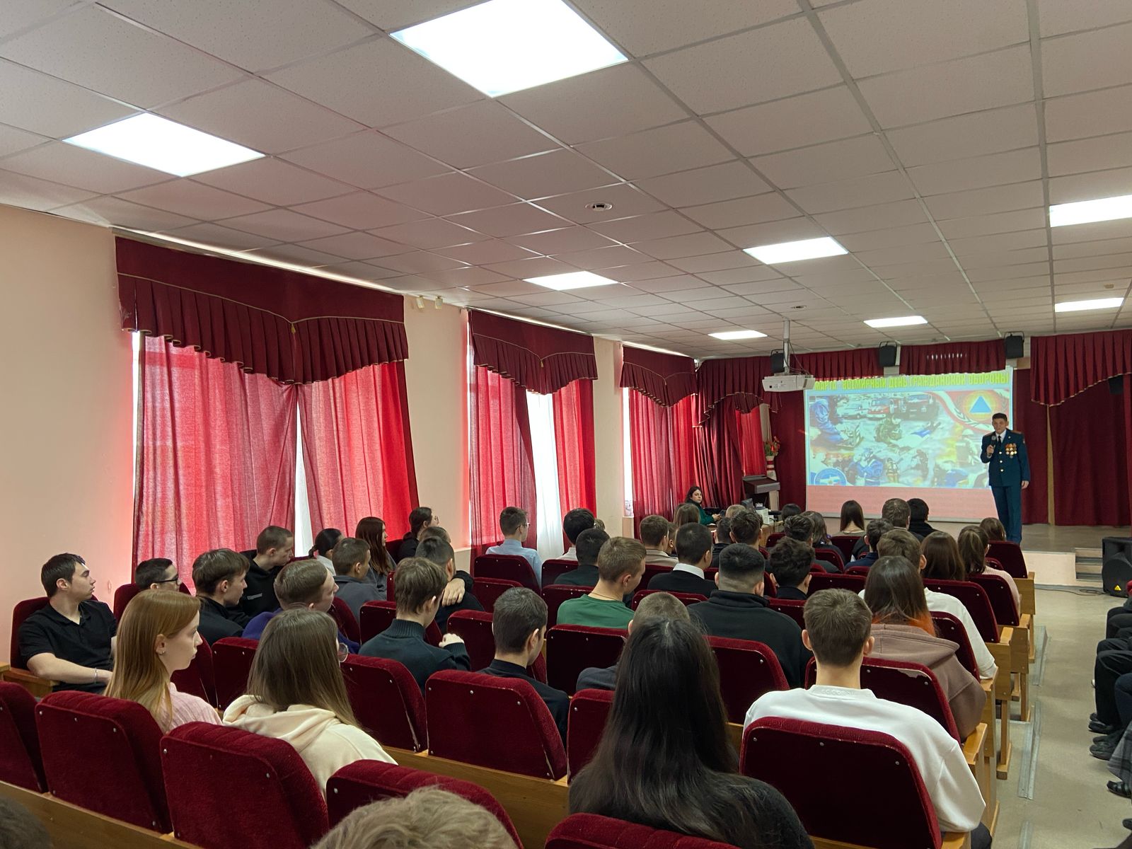 Лекция в нефтехимическом колледже г.Казани